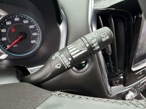 Certified 2023 Chevrolet Traverse LT image 31