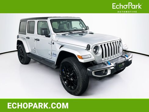 Used 2023 Jeep Wrangler Unlimited Sahara w/ Dual Top Group AWD/4WD image 1