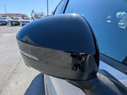 New 2026 Nissan Kicks SR image 12