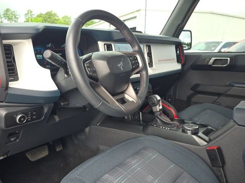 Used 2025 Ford Bronco Heritage Edition AWD/4WD image 27