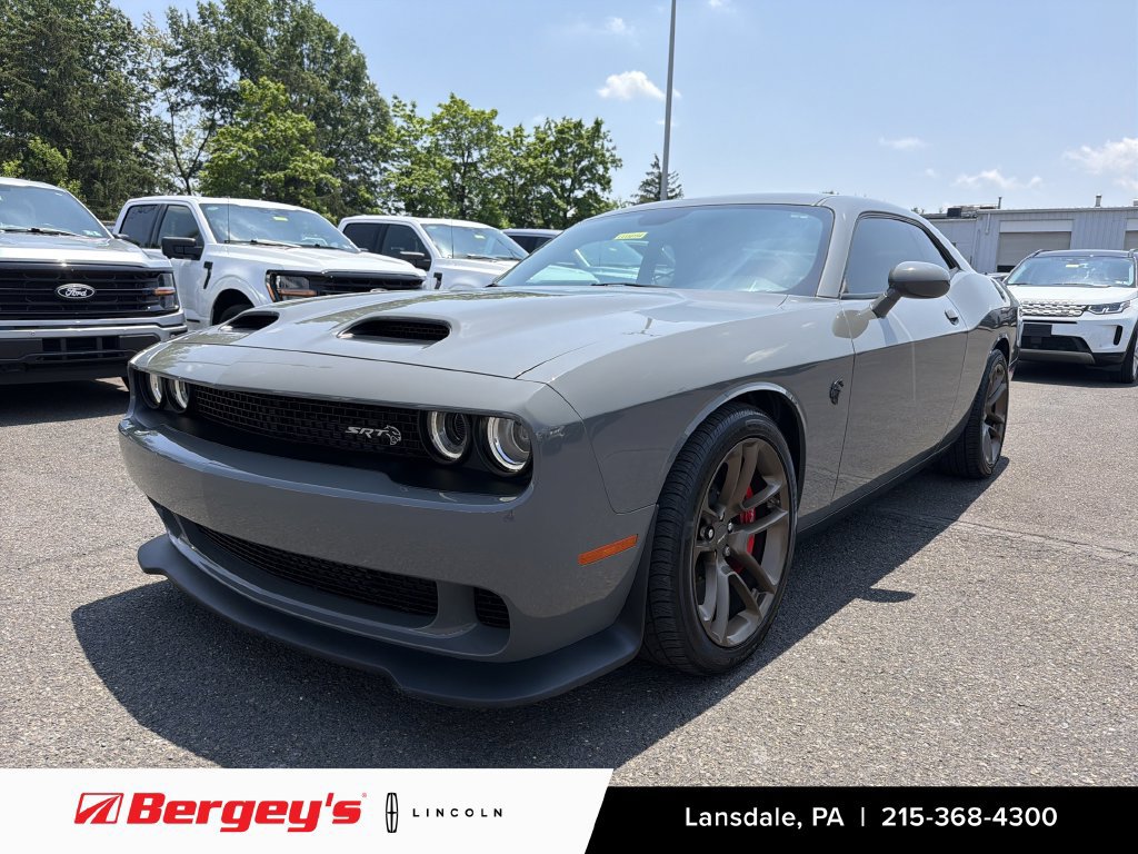 Used 2023 Dodge Challenger SRT Hellcat w/ Driver Convenience Group RWD image 1