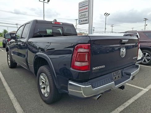 Used 2019 RAM 1500 Laramie AWD/4WD image 3