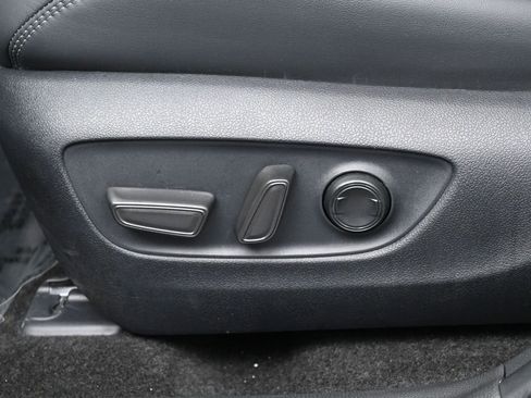 Used 2025 Toyota RAV4 Limited w/ Advanced Technology Package AWD/4WD image 12
