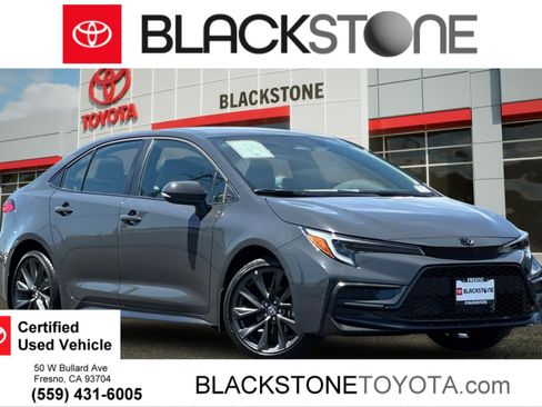 Certified 2026 Toyota Corolla SE w/ SE Package FWD image 1