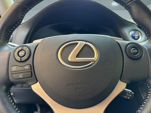 Used 2016 Lexus CT 200h w/ Navigation Package FWD image 10