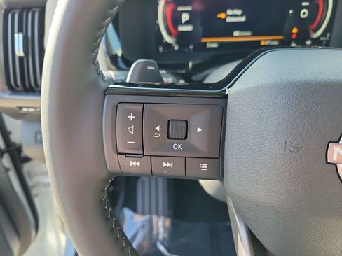 New 2026 Nissan Pathfinder SL w/ SL Premium Package image 10