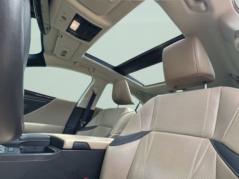Used 2021 Lexus ES 350 w/ Accessory Package 2 FWD image 16