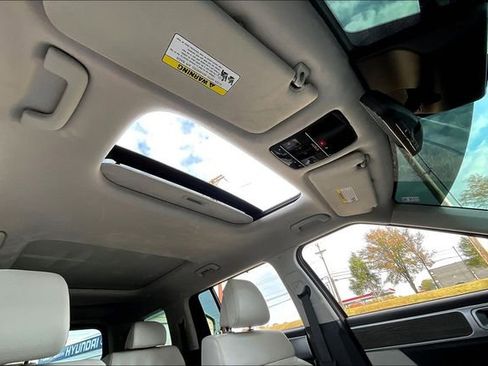 Used 2025 Hyundai Santa Fe Calligraphy image 22