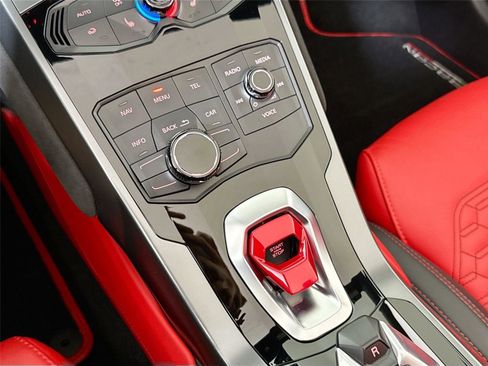 Used 2018 Lamborghini Huracan LP 580-2 image 21