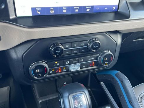 Used 2021 Ford Bronco Wildtrak AWD/4WD image 30