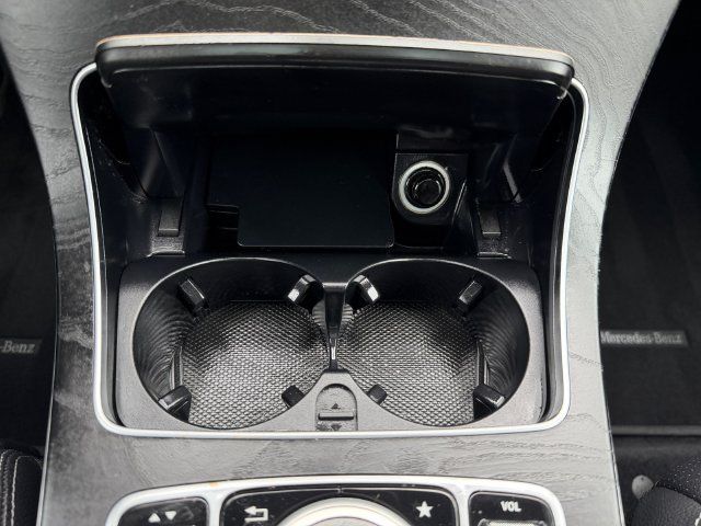 Used 2018 Mercedes-Benz GLC 300 4MATIC image 20