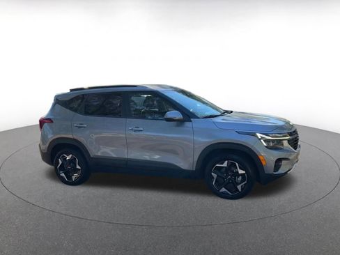 Used 2025 Kia Seltos S image 3