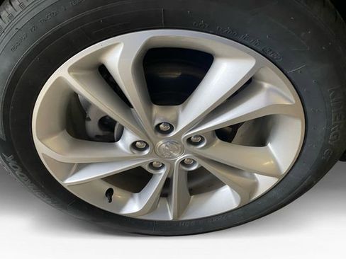 Used 2023 Buick Encore GX Preferred w/ Cold Weather Comfort Package image 9