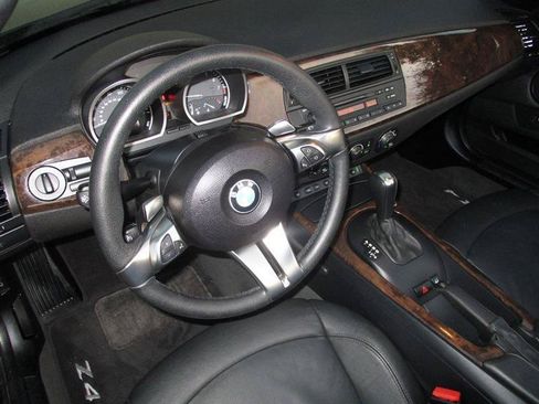 Used 2007 BMW Z4 3.0i RWD image 26