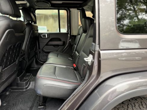 Used 2020 Jeep Wrangler Unlimited Rubicon AWD/4WD image 29