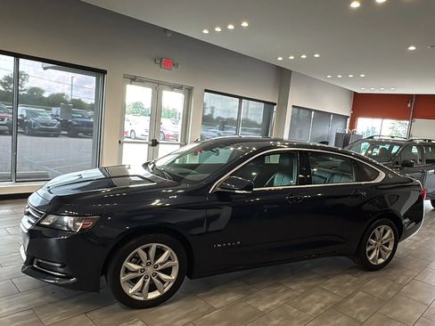 Used 2019 Chevrolet Impala LT FWD image 11