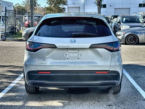 Used 2023 Honda HR-V LX image 5
