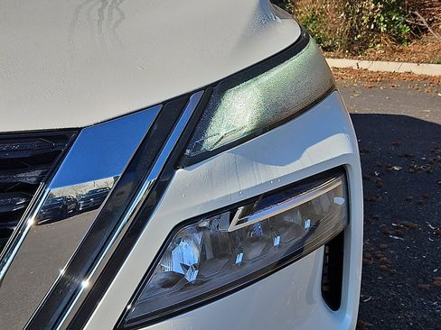 Certified 2023 Nissan Rogue SL image 9