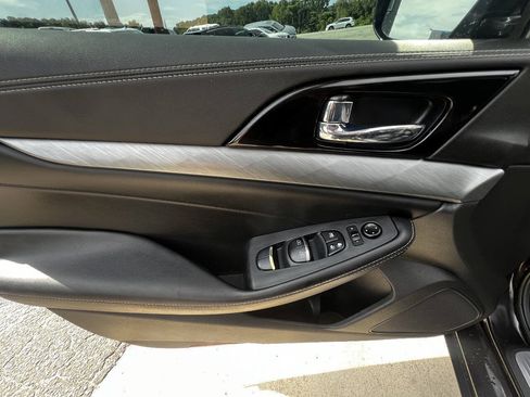 Used 2016 Nissan Maxima 3.5 SL FWD image 17