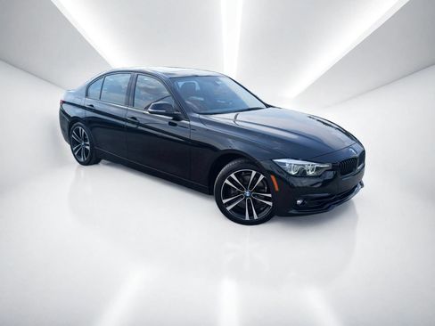 Used 2018 BMW 330i Sedan w/ Convenience Package RWD image 1