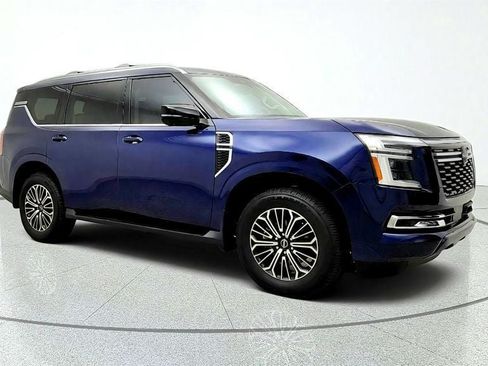 Used 2025 Nissan Armada Platinum AWD/4WD image 3