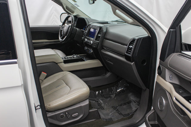 Used 2020 Ford Expedition Limited w/ Special Edition Package AWD/4WD image 23