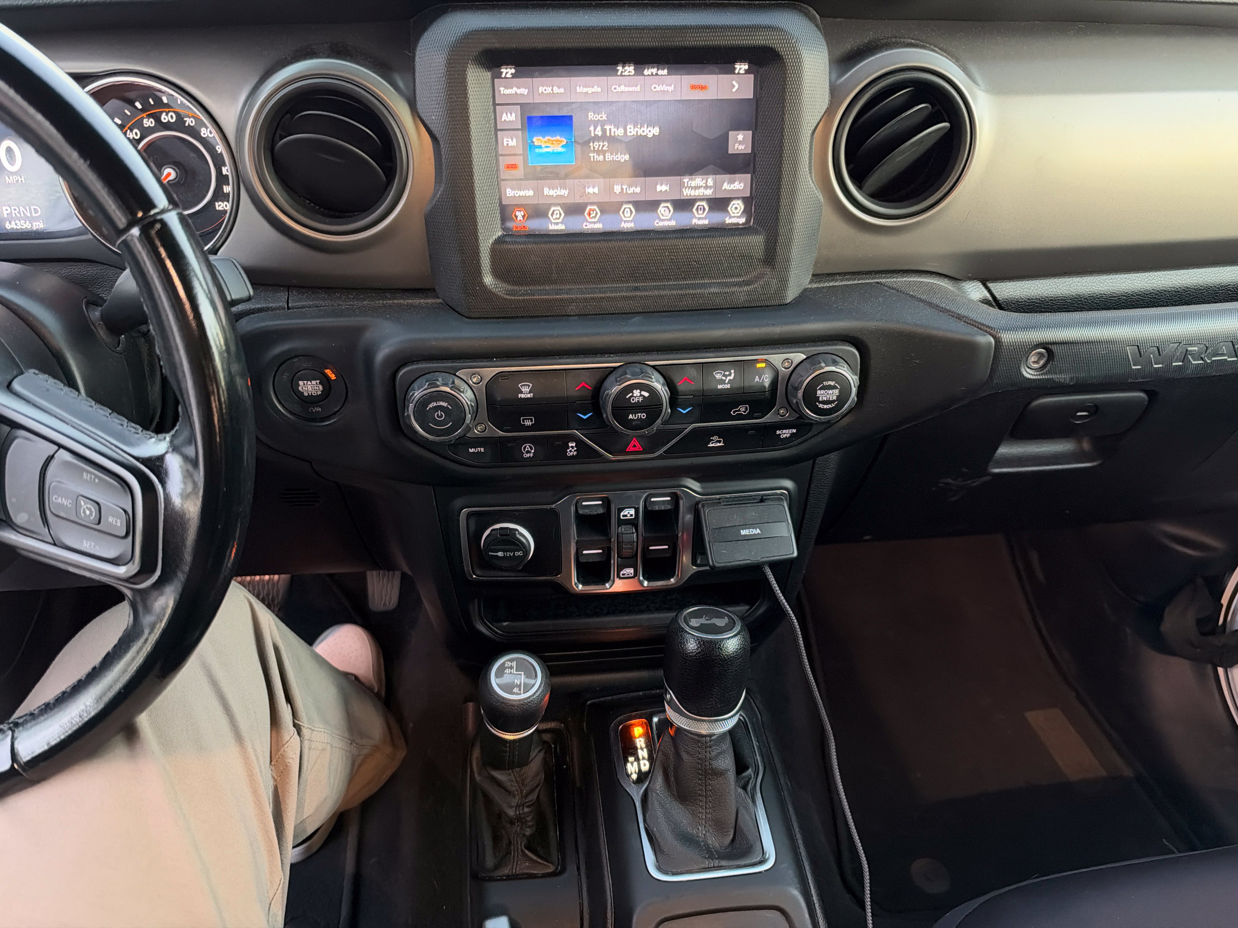 Used 2021 Jeep Wrangler Unlimited Sport AWD/4WD image 3