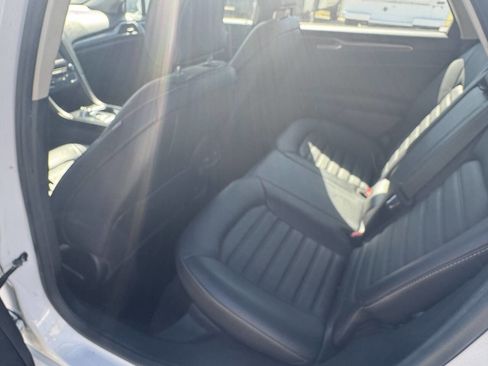 Used 2018 Ford Fusion SE w/ Equipment Group 602A image 21