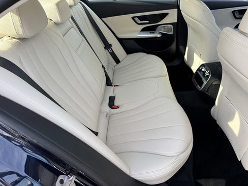 New 2026 Mercedes-Benz E 450 4MATIC Sedan image 5