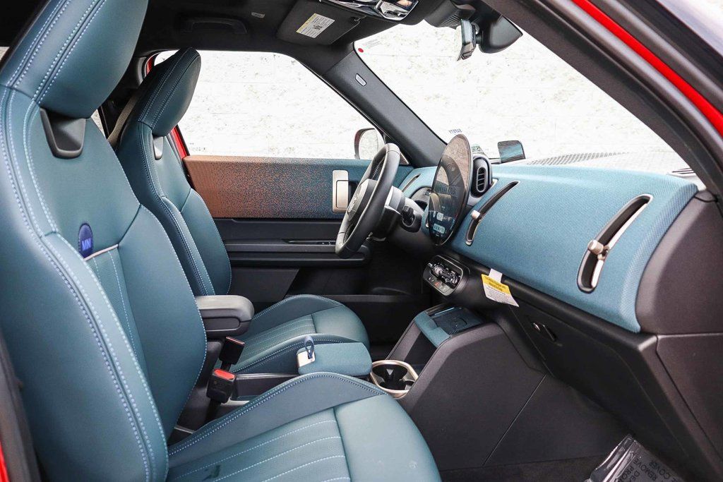 Used 2025 MINI Cooper Countryman S w/ Comfort Package Max AWD/4WD image 18