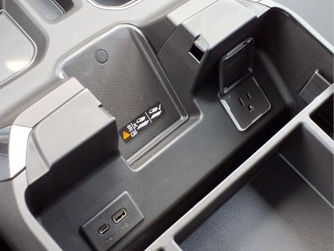 New 2026 GMC Sierra 1500 SLT w/ SLT Premium Plus Package AWD/4WD image 14