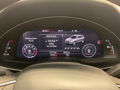 Used 2018 Audi Q7 3.0T Prestige image 2