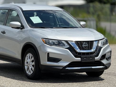 Used 2018 Nissan Rogue S AWD/4WD image 15