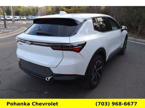 New 2026 Chevrolet Equinox EV LT w/ Comfort Package FWD image 7