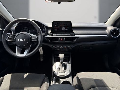 Used 2023 Kia Forte LXS w/ LXS Technology Package FWD image 16