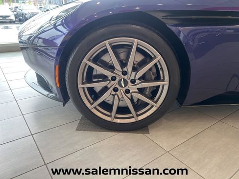 Used 2020 Aston Martin DB11 Volante RWD image 19