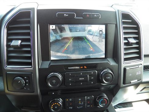 Used 2018 Ford F150 XLT w/ Equipment Group 302A Luxury AWD/4WD image 19