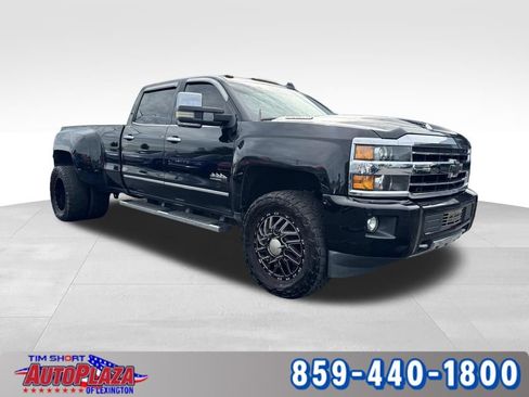 Used 2018 Chevrolet Silverado 3500 High Country w/ Duramax Plus Package AWD/4WD image 8