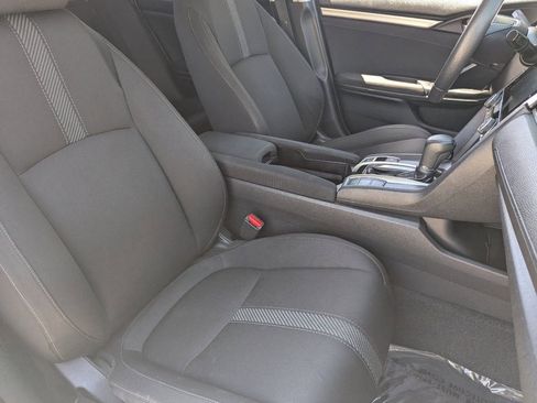 Used 2017 Honda Civic EX image 8