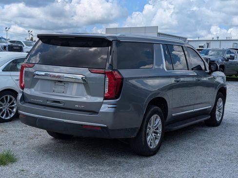 Used 2022 GMC Yukon XL SLT w/ SLT Premium Package RWD image 4