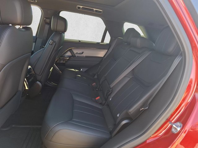 New 2026 Land Rover Range Rover Sport Dynamic SE AWD/4WD image 17
