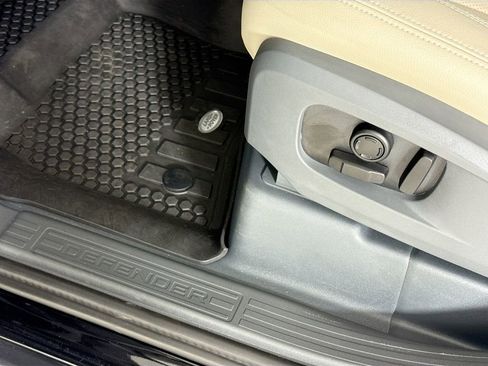 Used 2024 Land Rover Defender 110 S image 18