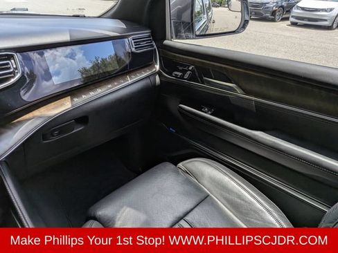 Used 2022 Jeep Grand Wagoneer Series I AWD/4WD image 16