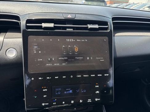 Used 2022 Hyundai Tucson Limited image 27