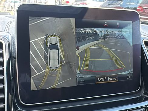 Used 2017 Mercedes-Benz GLS 450 4MATIC image 32