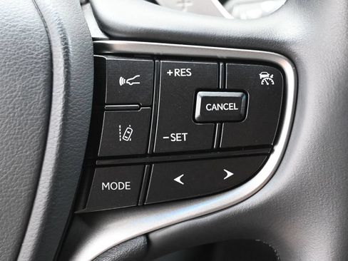 Used 2025 Lexus ES 350 w/ Accessory Package (Z1) FWD image 18