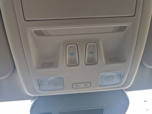 Used 2020 Ford Escape SE image 40