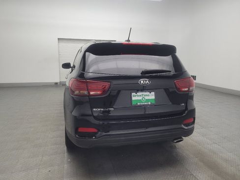 Used 2020 Kia Sorento S FWD image 6