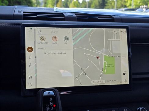 New 2025 Land Rover Defender 90 X-Dynamic SE image 14