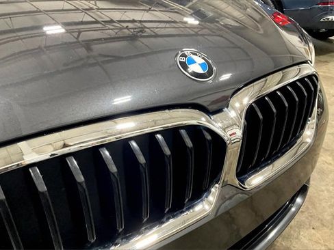 Used 2021 BMW 530i xDrive w/ Premium Package image 28